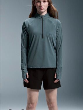 On Trail Breaker Long Sleeve Running Windbreaker